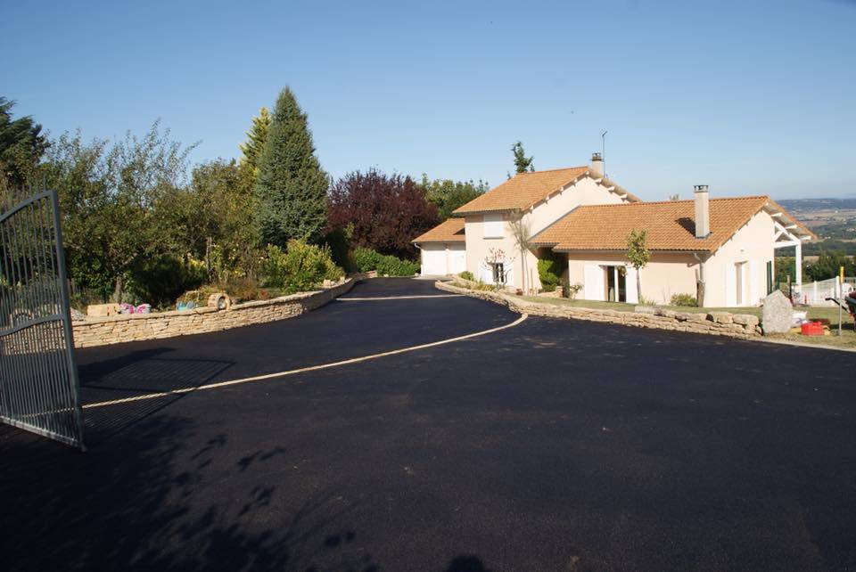 Pose de bordures à Bourgoin-Jallieu